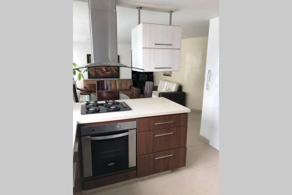 Apartamento amoblado con Excelente ubicación Pereira Exterior foto