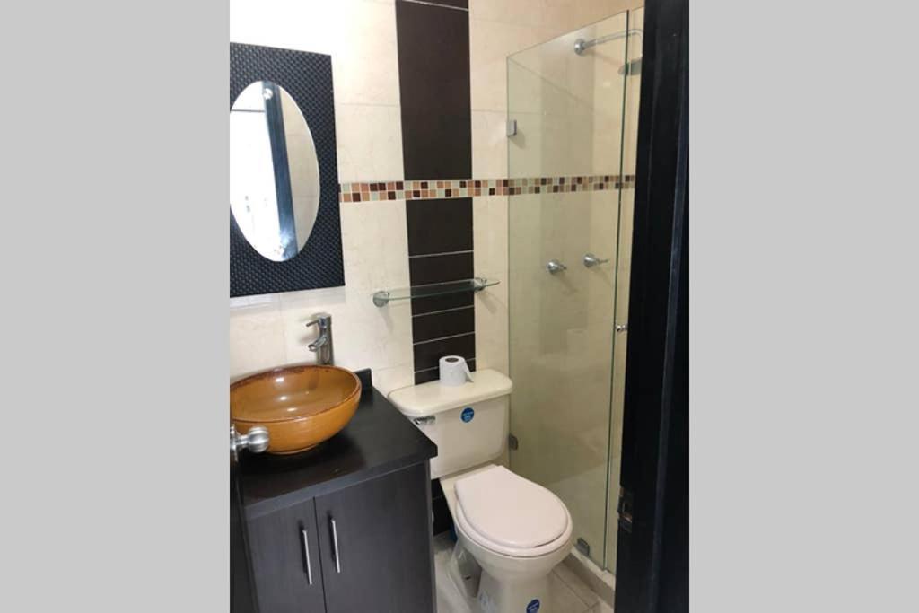 Apartamento amoblado con Excelente ubicación Pereira Exterior foto